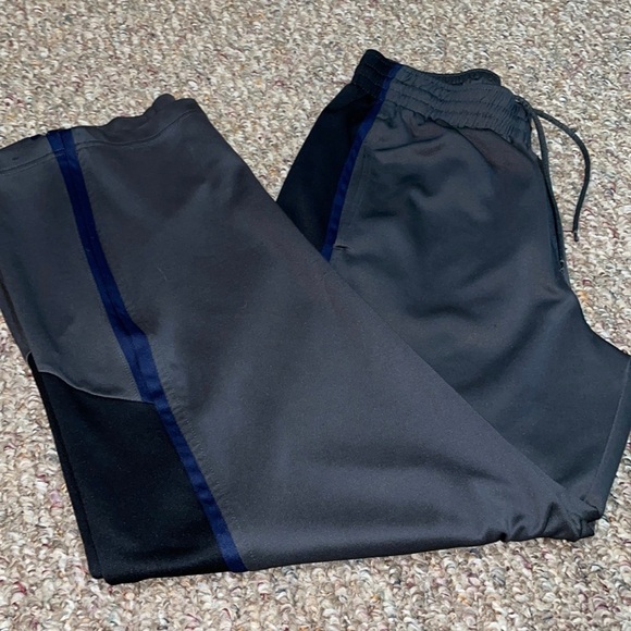 Womens Nike Joggers - Picture 1 of 7